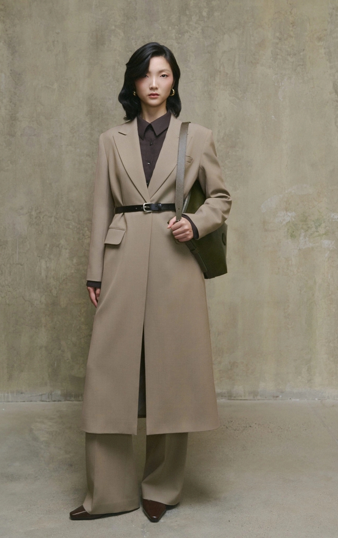 Màu xám không lạnh: bí quyết mặc gam màu công sở quen thuộc mà vẫn cuốn hút- Ảnh 5.