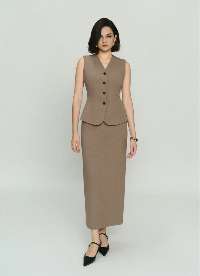 Màu xám không lạnh: bí quyết mặc gam màu công sở quen thuộc mà vẫn cuốn hút- Ảnh 6.