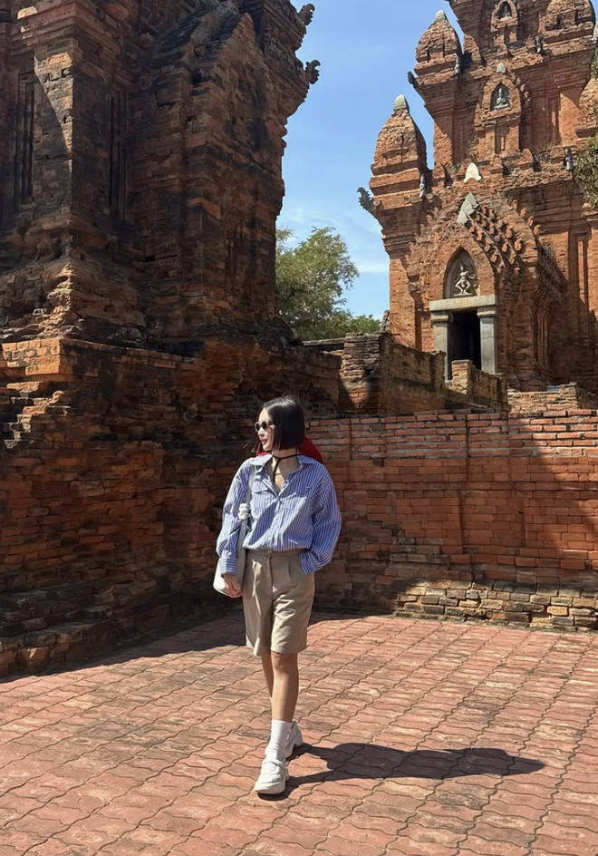 Áo sơ mi kẻ sọc tạo nên sự cân bằng giữa cổ điển và hiện đại - Ảnh 4.