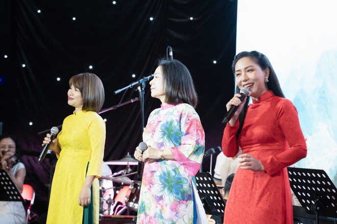 B&aacute;c sĩ l&agrave;m ca sĩ, h&aacute;t quy&ecirc;n g&oacute;p gần 675 triệu đồng cho bệnh nh&acirc;n dịp tết- Ảnh 6.