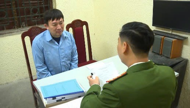 Bắt khẩn cấp 3 gi&aacute;m đốc c&ocirc;ng ty m&ocirc;i trường ở H&agrave; Nội - Ảnh 4.