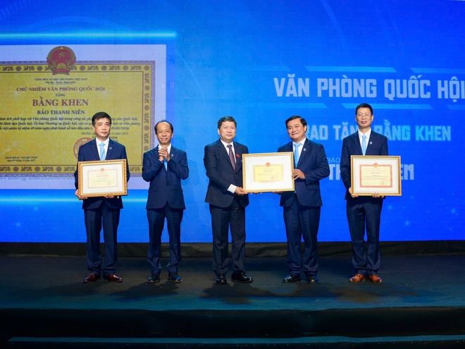 Báo Thanh Niên kỷ niệm 40 năm ngày phát hành số đầu tiên- Ảnh 11. Báo Thanh Niên kỷ niệm 40 năm ngày phát hành số đầu tiên- Ảnh 11.