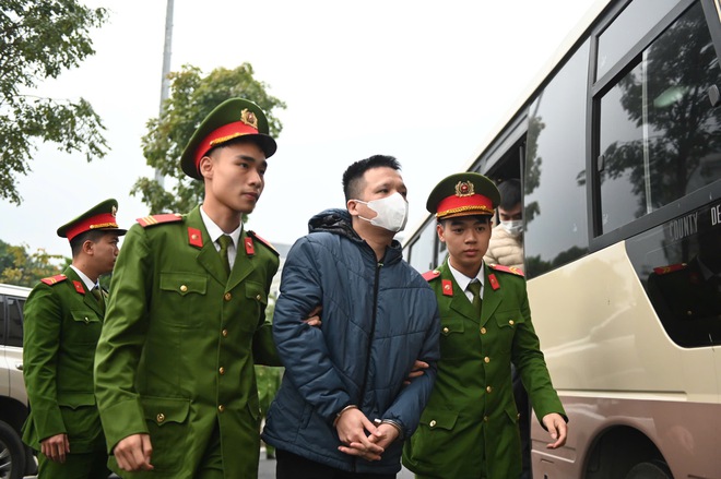 2 cựu Cục trưởng Cục An toàn thực phẩm hầu tòa vì nhận hối lộ- Ảnh 6. 2 cựu Cục trưởng Cục An toàn thực phẩm hầu tòa vì nhận hối lộ- Ảnh 6.