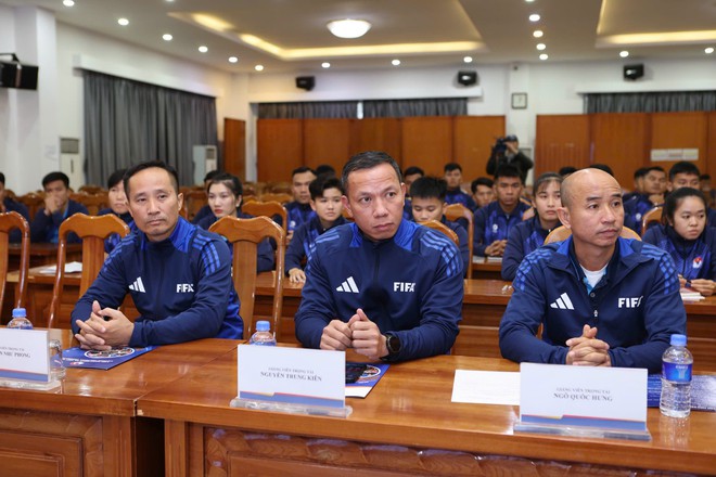 VFF tổ chức tập huấn đặc biệt, 65/66 trọng tài Việt Nam đạt chuẩn thể lực- Ảnh 10. VFF tổ chức tập huấn đặc biệt, 65/66 trọng tài Việt Nam đạt chuẩn thể lực- Ảnh 10.