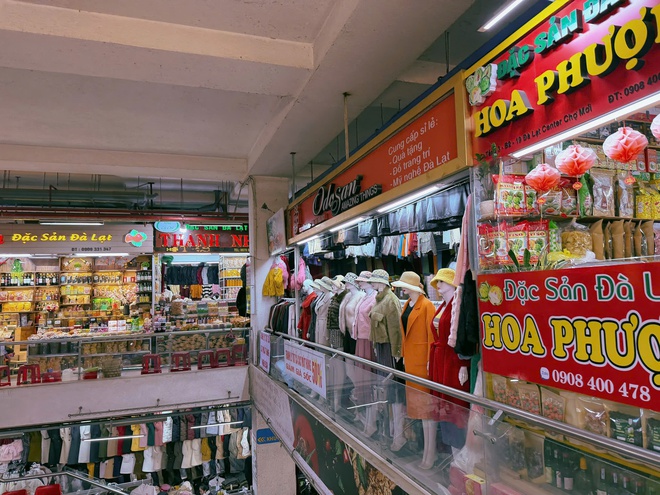 Khách du lịch đổ lên chợ mới Đà Lạt vì nhiều 'góc xinh' - Ảnh 12.