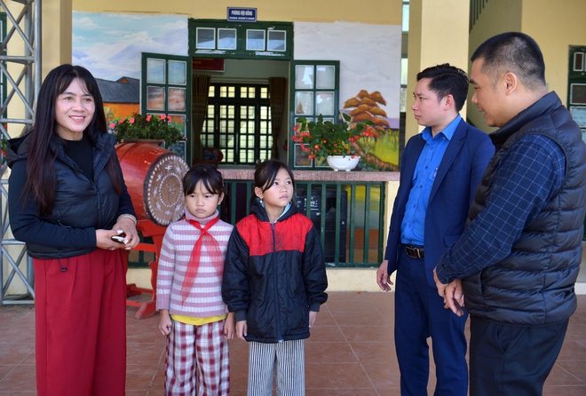 Dấu ấn Thanh Ni&ecirc;n nơi bi&ecirc;n cương Tổ quốc: Viết tiếp ước mơ cho trẻ mồ c&ocirc;i- Ảnh 13.