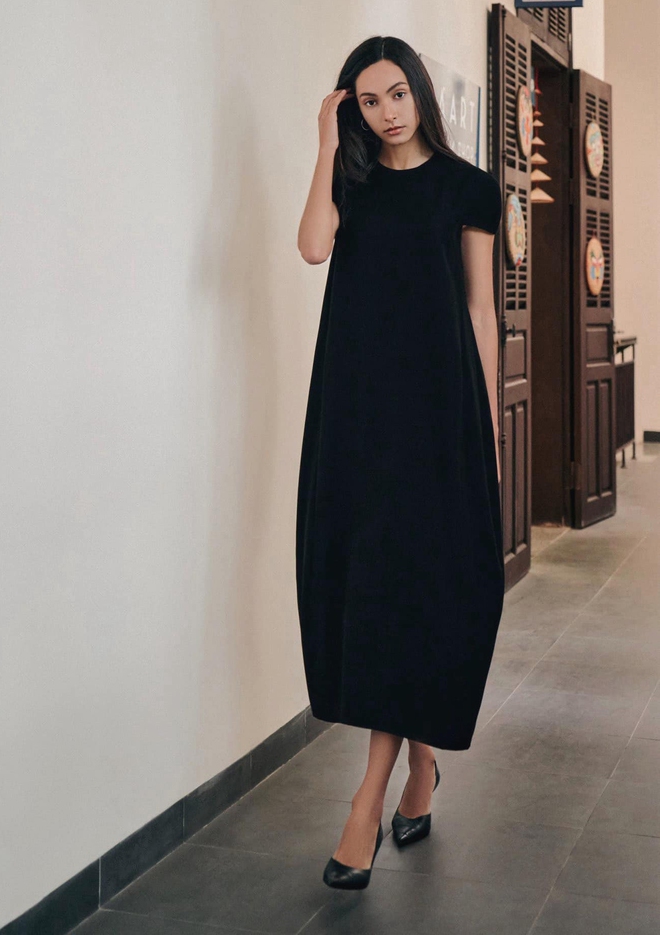 Phong cách tối giản thanh lịch được lòng quý cô hiện đại- Ảnh 9.