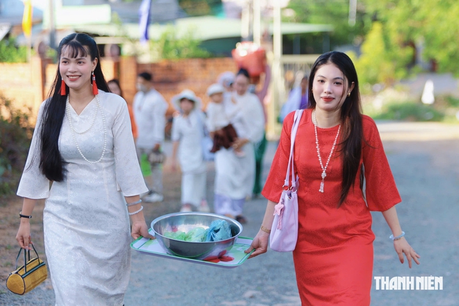 Hàng nghìn người dự chính lễ Katê 2026 tại tháp Pô Klong Garai- Ảnh 4.
