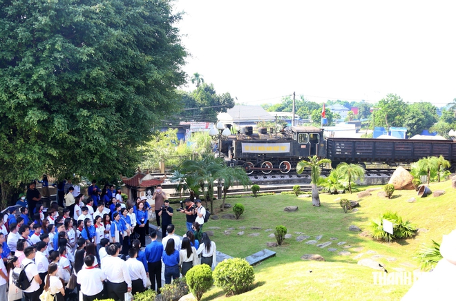 Đoàn thanh niên Trung Quốc thăm những 'địa chỉ đỏ' tại Thái Nguyên - Ảnh 3.