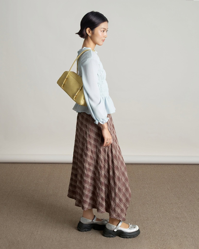 Ch&acirc;n v&aacute;y vintage cho tủ đồ thu trở n&ecirc;n l&atilde;ng mạn, cuốn h&uacute;t - Ảnh 8.