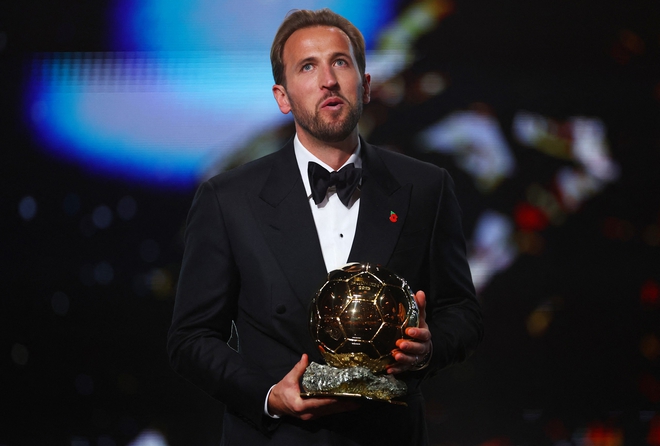Quả bóng vàng 2026 Harry Kane xúc động: 'Tôi gần như không nói nên lời'- Ảnh 1.