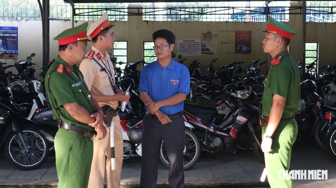 Kết quả bất ngờ khi CSGT kiểm tra bãi giữ xe trong trường THPT ở Đồng Nai - Ảnh 3.