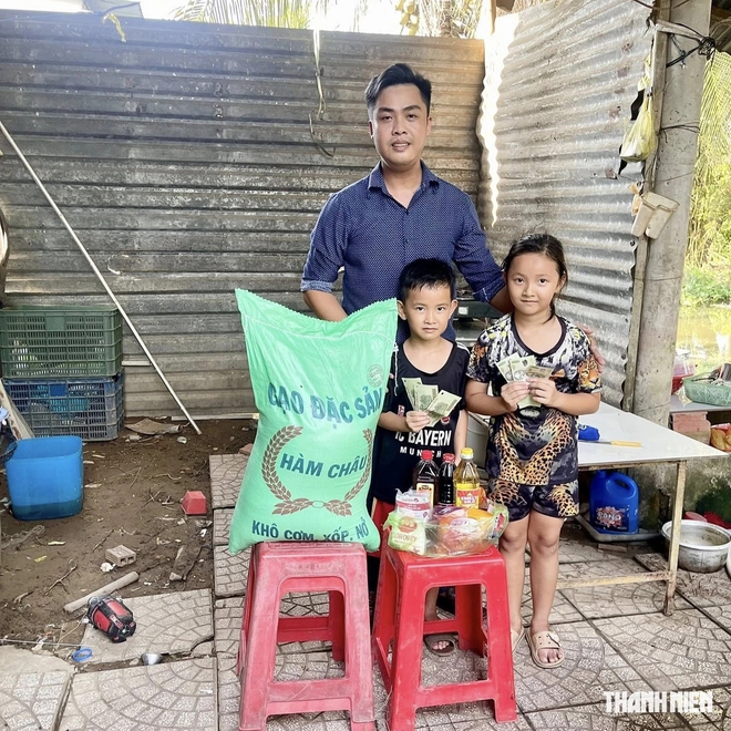 Thầy giáo dành 1/2 tiền lương tiếp sức học trò nghèo- Ảnh 5.