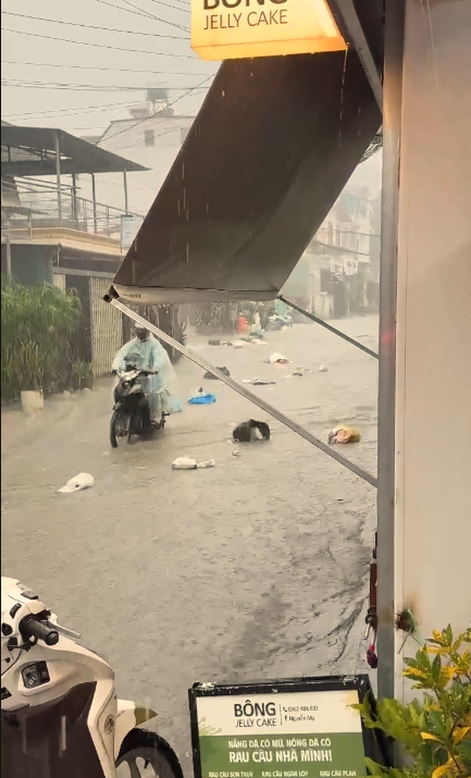 Vì sao Đà Lạt mưa lớn ngập nhanh, nước cũng rút nhanh?- Ảnh 7.