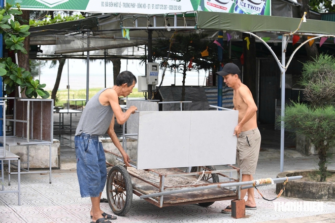Bãi biển Nhật Lệ ngày hàng chục hàng quán tháo dỡ, trả lại mặt bằng - Ảnh 10.