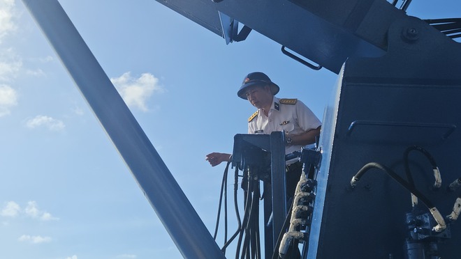 Trải nghiệm đu d&acirc;y l&ecirc;n nh&agrave; gi&agrave;n DK1 giữa biển khơi đầy phấn kh&iacute;ch năm 2026 - Ảnh 7.