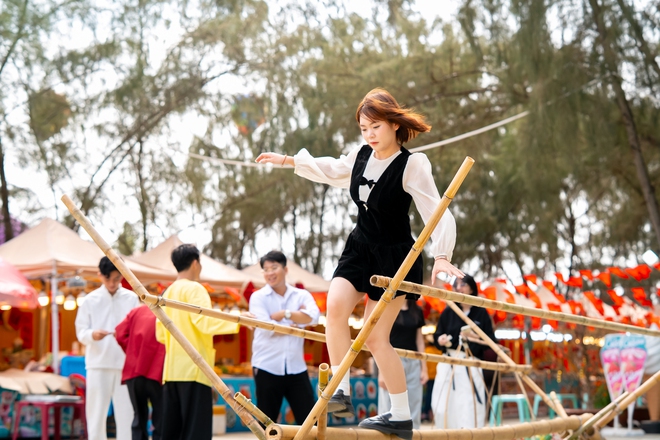 Du kh&aacute;ch đổ về Cần Giờ vui xu&acirc;n, check-in mai đ&agrave;o- Ảnh 5.