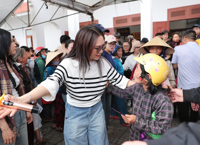 Nghĩa cử của Mỹ T&acirc;m trong những ng&agrave;y cuối năm- Ảnh 7.