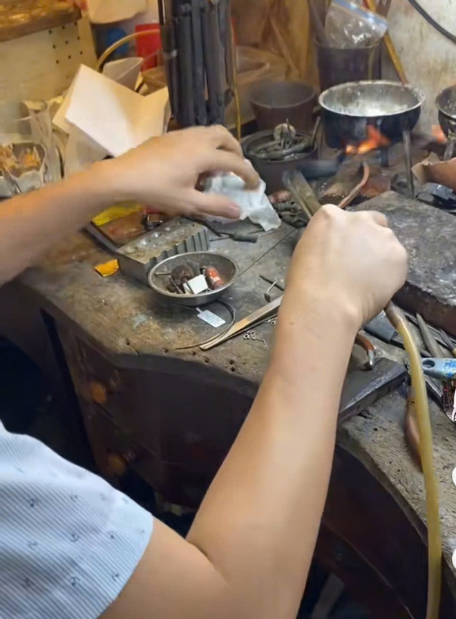 Sửa trang sức đón tết - khi cái cũ được nâng niu...- Ảnh 6. Sửa trang sức đón tết - khi cái cũ được nâng niu...- Ảnh 6.