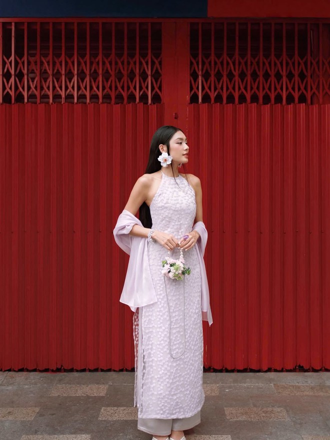 Trang phục cổ yếm duyên dáng cho xuân Bính Ngọ 2026- Ảnh 2.