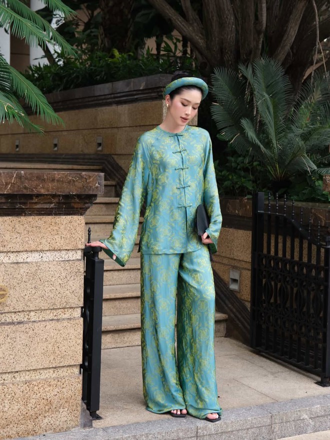 Nét duyên mộc mạc giữa sắc xuân với áo bà ba- Ảnh 7. Nét duyên mộc mạc giữa sắc xuân với áo bà ba- Ảnh 7.