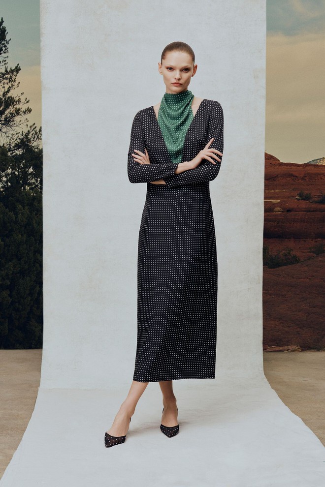 Chọn trang phục chơi tết - phong cách Parisian chic là 'chuẩn bài'- Ảnh 2.