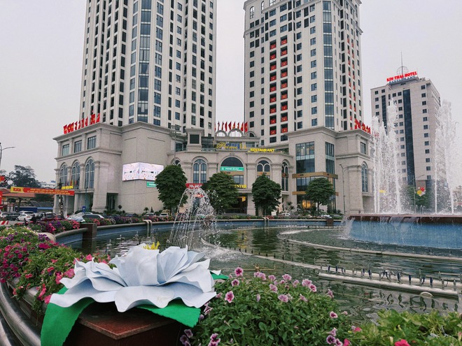 H&agrave;ng ngh&igrave;n người đổ về du xu&acirc;n ở đường hoa xứ Tr&agrave; Th&aacute;i Nguy&ecirc;n- Ảnh 6.