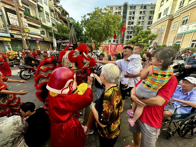 No mắt, sướng tai với 'linh hồn' ng&agrave;y tết của người Hoa khu Chợ Lớn- Ảnh 15.