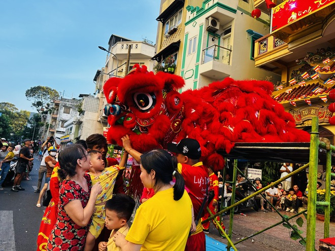 No mắt, sướng tai với 'linh hồn' ng&agrave;y tết của người Hoa khu Chợ Lớn- Ảnh 16.