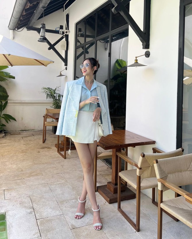 Diện áo sơ mi, đầm sơ mi để tận hưởng vẻ đẹp thanh lịch mùa xuân- Ảnh 7.