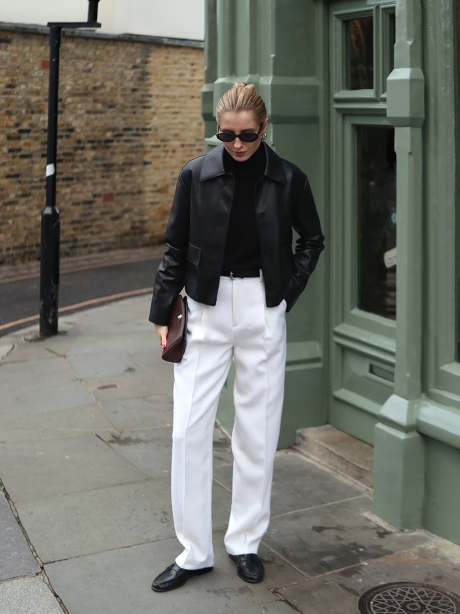 Những đôi giày tối giản phối được với mọi kiểu trang phục- Ảnh 7. Những đôi giày tối giản phối được với mọi kiểu trang phục- Ảnh 7.