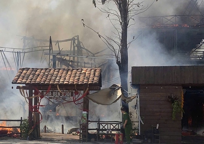 Liên tiếp cháy cơ sở kinh doanh, Công an TP.HCM cảnh báo khẩn sau tết- Ảnh 2. Liên tiếp cháy cơ sở kinh doanh, Công an TP.HCM cảnh báo khẩn sau tết- Ảnh 2.