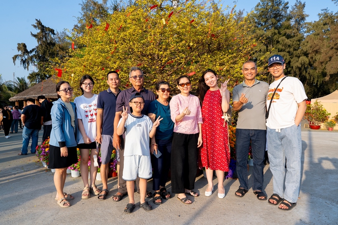 Cần Giờ đông nghịt khách mùng 5-6 tết, trò chơi dân gian tấp nập- Ảnh 19. Cần Giờ đông nghịt khách mùng 5-6 tết, trò chơi dân gian tấp nập- Ảnh 19.