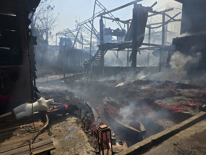 Liên tiếp cháy cơ sở kinh doanh, Công an TP.HCM cảnh báo khẩn sau tết- Ảnh 5. Liên tiếp cháy cơ sở kinh doanh, Công an TP.HCM cảnh báo khẩn sau tết- Ảnh 5.