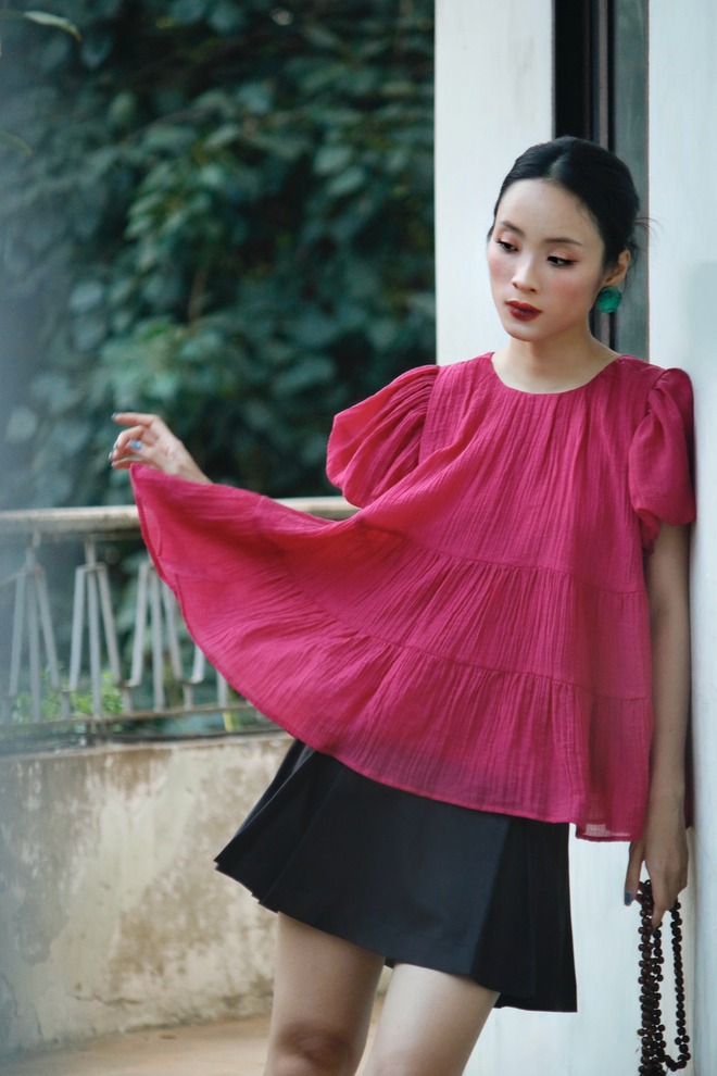 Làm mới phong cách cùng những mẫu áo nữ điệu đà, xinh tươi- Ảnh 9.