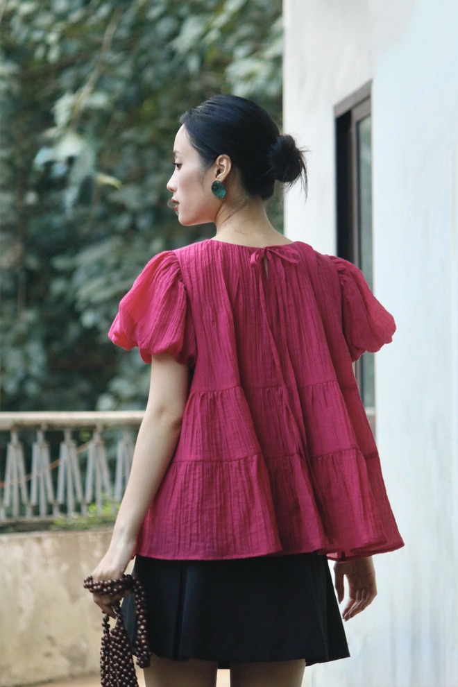 Làm mới phong cách cùng những mẫu áo nữ điệu đà, xinh tươi- Ảnh 8.