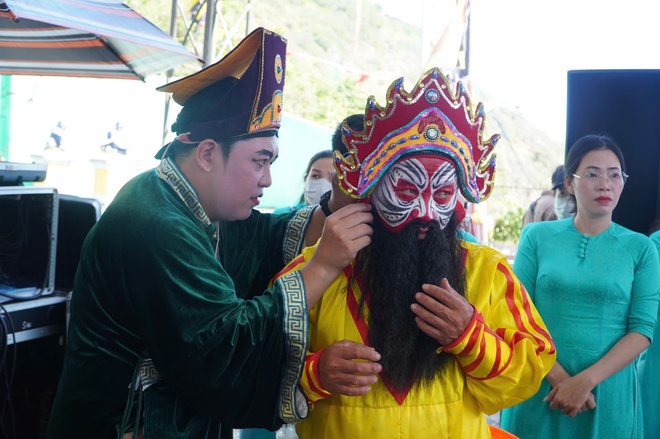 Rộn ràng lễ hội cầu ngư hơn 200 năm tuổi ở Quy Nhơn- Ảnh 12. Rộn ràng lễ hội cầu ngư hơn 200 năm tuổi ở Quy Nhơn- Ảnh 12.