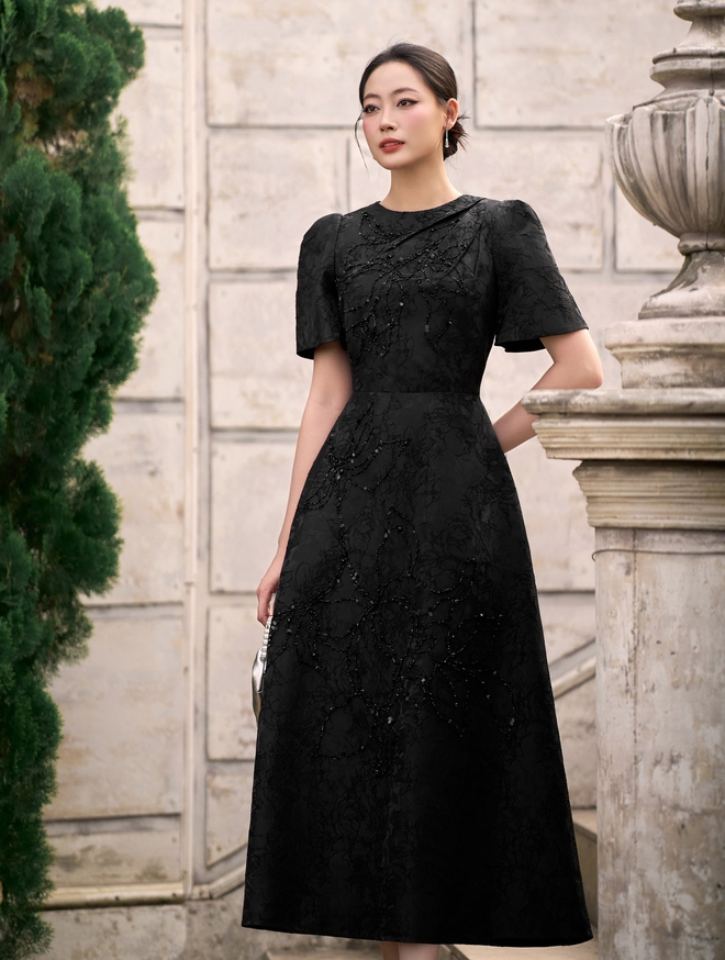 Ba tông màu dự tiệc sang trọng ai cũng mặc dịp đầu xuân năm mới- Ảnh 12.