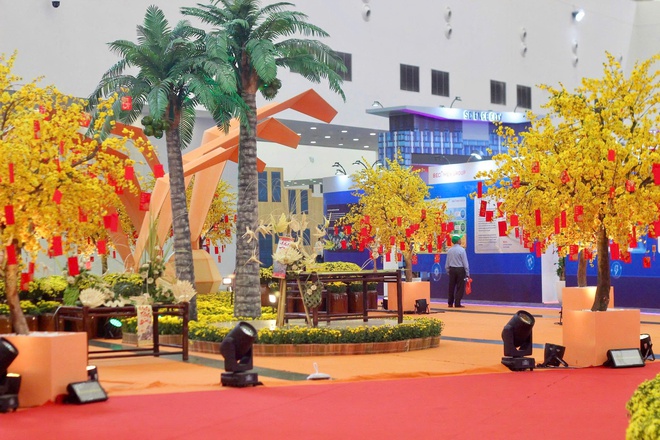 Độc lạ những t&aacute;c phẩm nghệ thuật tỉa tr&aacute;i c&acirc;y tại Hội chợ m&ugrave;a xu&acirc;n 2026- Ảnh 4.