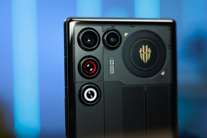 Chiếc smartphone 499 USD l&agrave;m lu mờ cả những 'tầm trung cao cấp' - Ảnh 3.