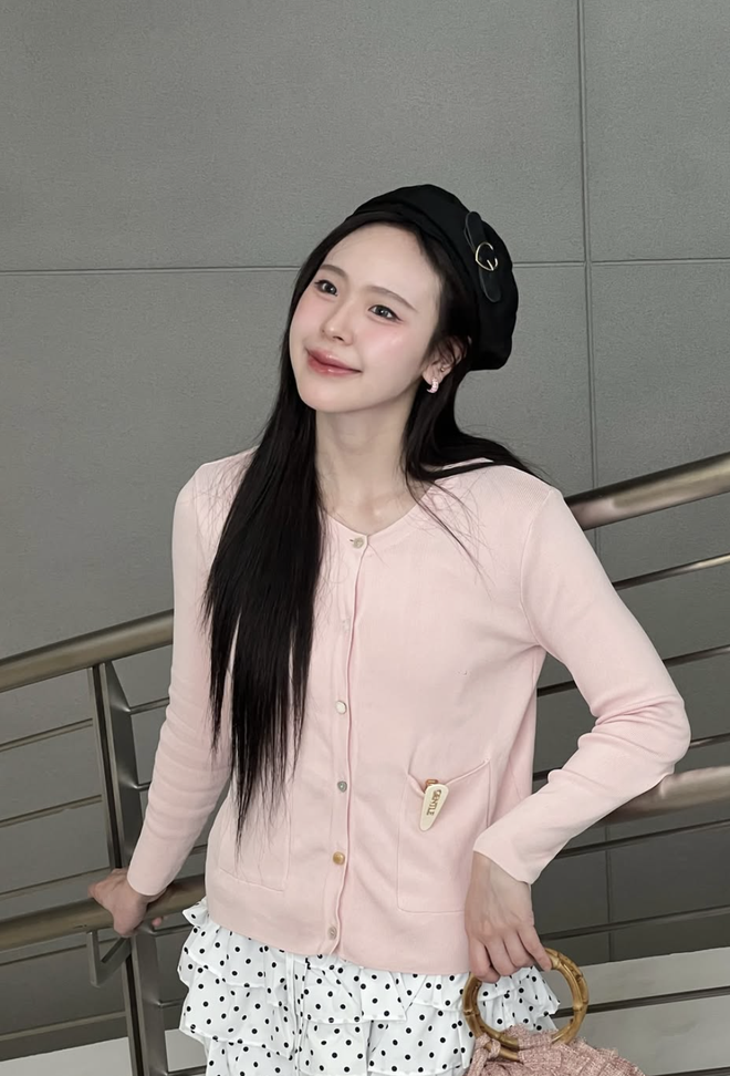 Áo cardigan mềm mại, món đồ 'chân ái' cho tiết trời xuân se lạnh- Ảnh 5.