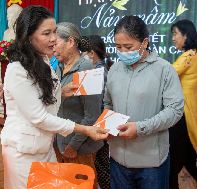 Gần 1 tỉ đồng chăm lo tết cho người d&acirc;n Đồng Nai- Ảnh 2.