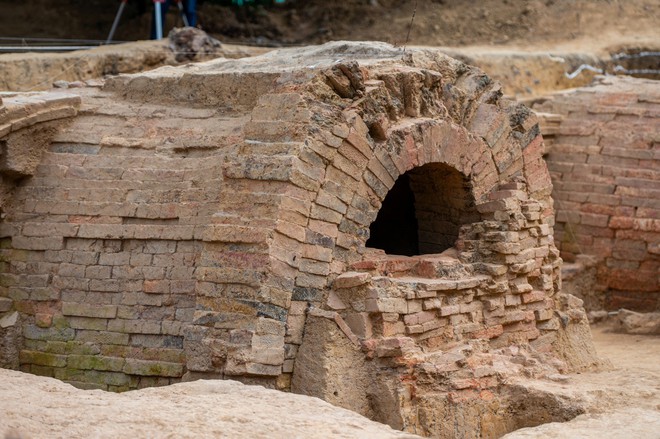 Cận cảnh ng&ocirc;i mộ gần 2.000 năm ở Quảng Ninh
- Ảnh 3.