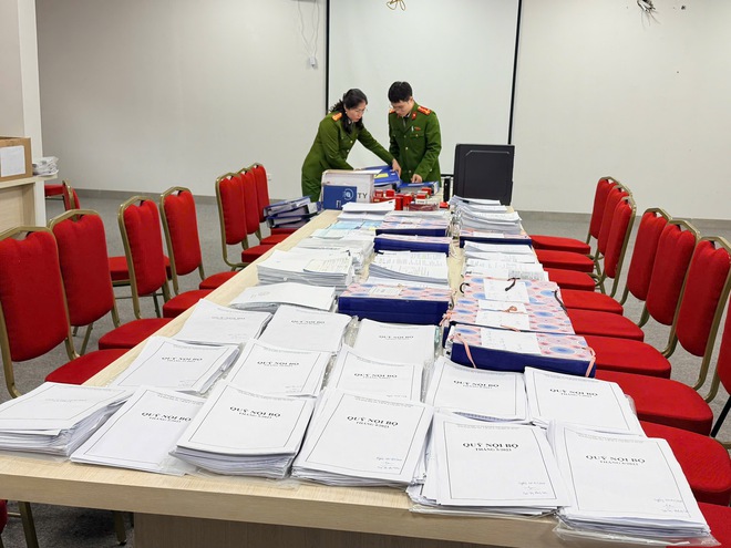 Khởi tố 9 người chiếm đoạt 318 tỉ đồng của 1 ng&acirc;n h&agrave;ng- Ảnh 2.