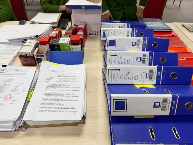 Khởi tố 9 người chiếm đoạt 318 tỉ đồng của 1 ng&acirc;n h&agrave;ng- Ảnh 4.