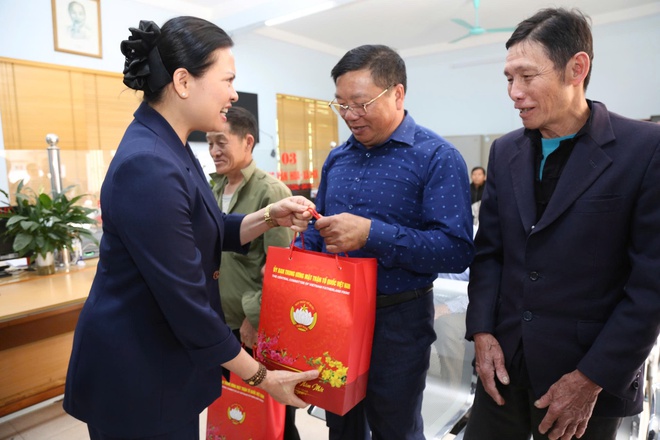 Bà Hà Thị Nga: Kiến nghị Quốc hội ban hành cơ chế, chính sách hợp lòng dân - Ảnh 6.