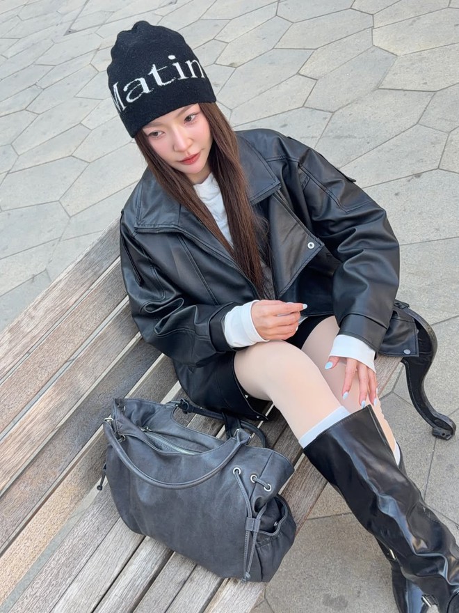 Áo khoác da và công thức phối màu cho phái đẹp- Ảnh 3. Áo khoác da và công thức phối màu cho phái đẹp- Ảnh 3.