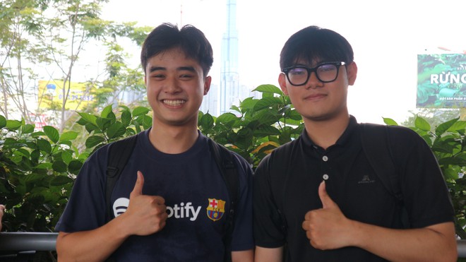 'Mặt trời trứng muối' mỗi chiều, thu hút nhiều người đi ngắm- Ảnh 4. 'Mặt trời trứng muối' mỗi chiều, thu hút nhiều người đi ngắm- Ảnh 4.