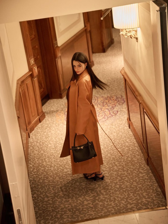 Áo khoác da và công thức phối màu cho phái đẹp- Ảnh 12. Áo khoác da và công thức phối màu cho phái đẹp- Ảnh 12.