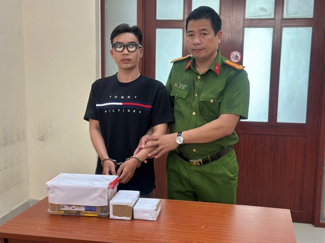 TP.HCM: Triệt ph&aacute; đường d&acirc;y vận chuyển ma t&uacute;y từ bi&ecirc;n giới Campuchia về ti&ecirc;u thụ- Ảnh 4.